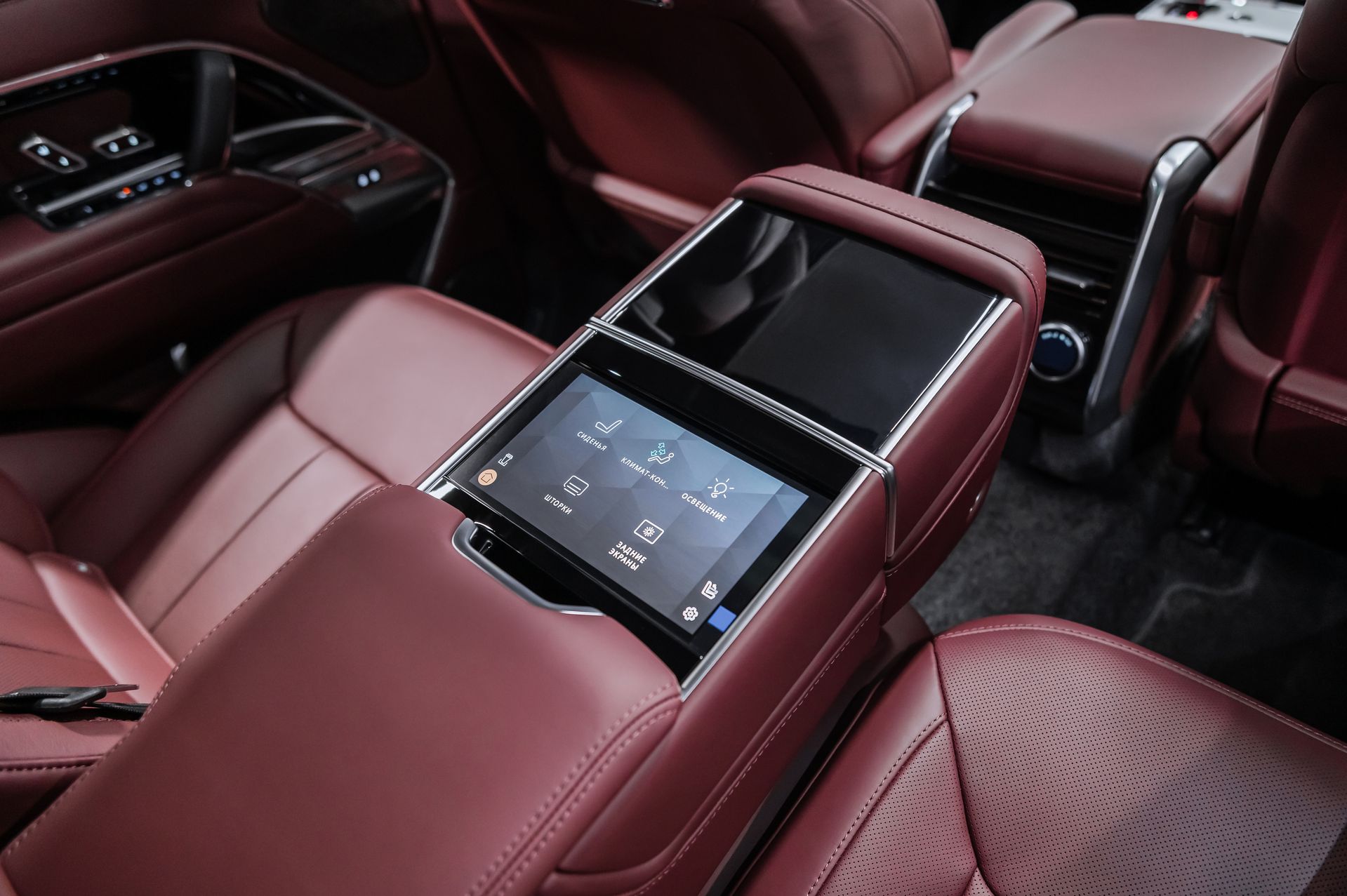 Черный Land Rover Range Rover Autobiography D350 в Crystal Car под заказ