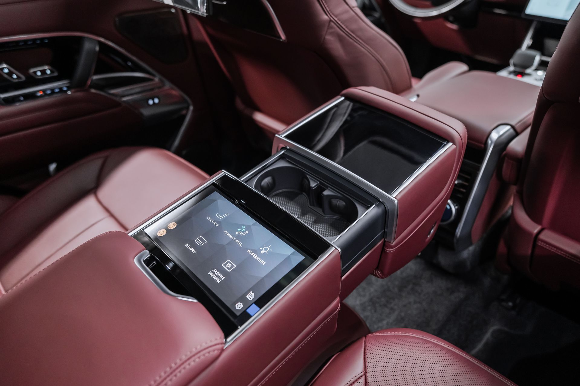 Черный Land Rover Range Rover Autobiography D350 в Crystal Car под заказ