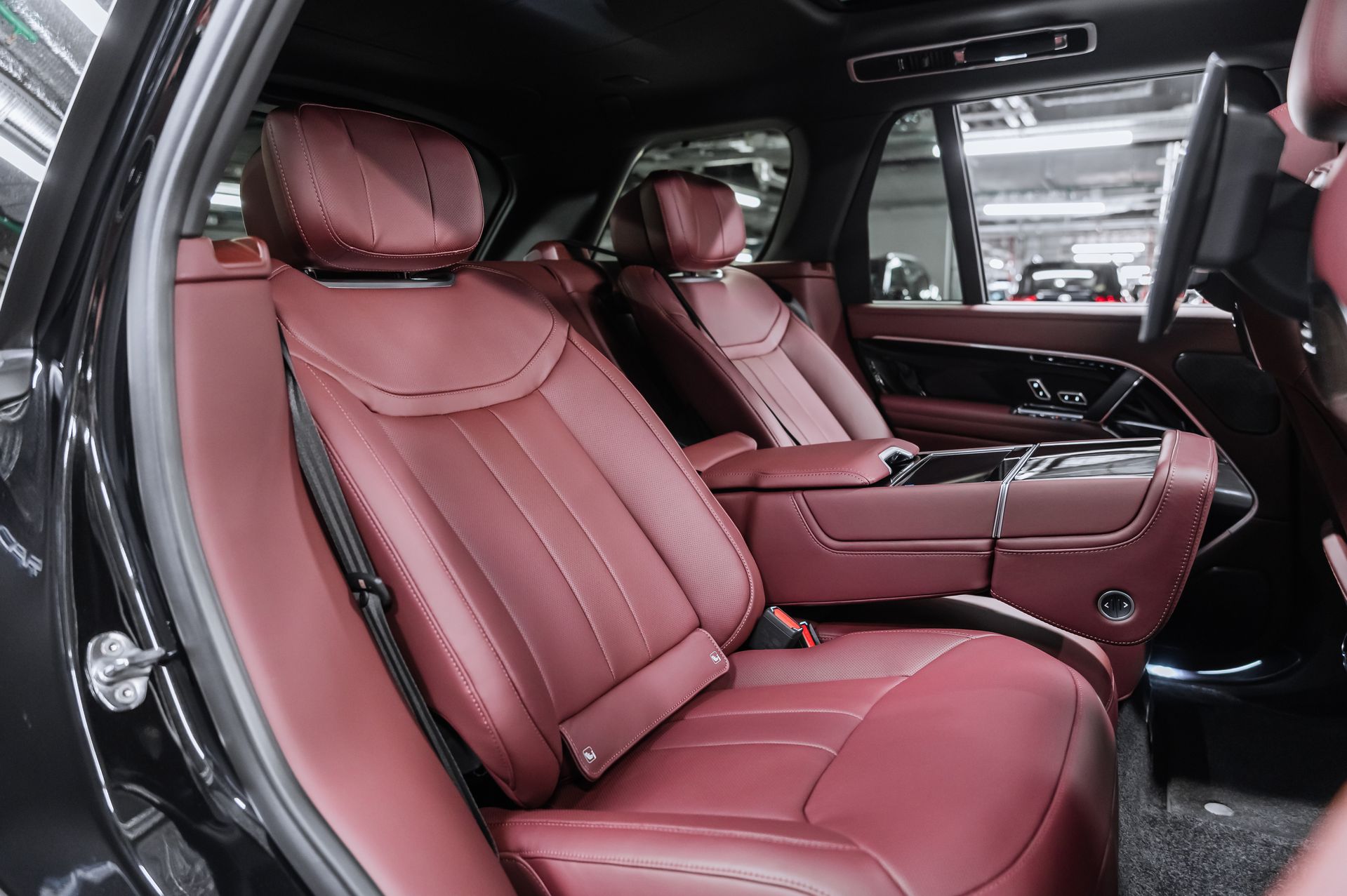 Черный Land Rover Range Rover Autobiography D350 в Crystal Car под заказ