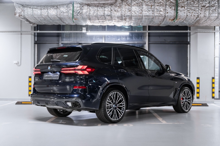 BMW X5 xDrive40d M Sport Pro черный в Crystal Car под заказ