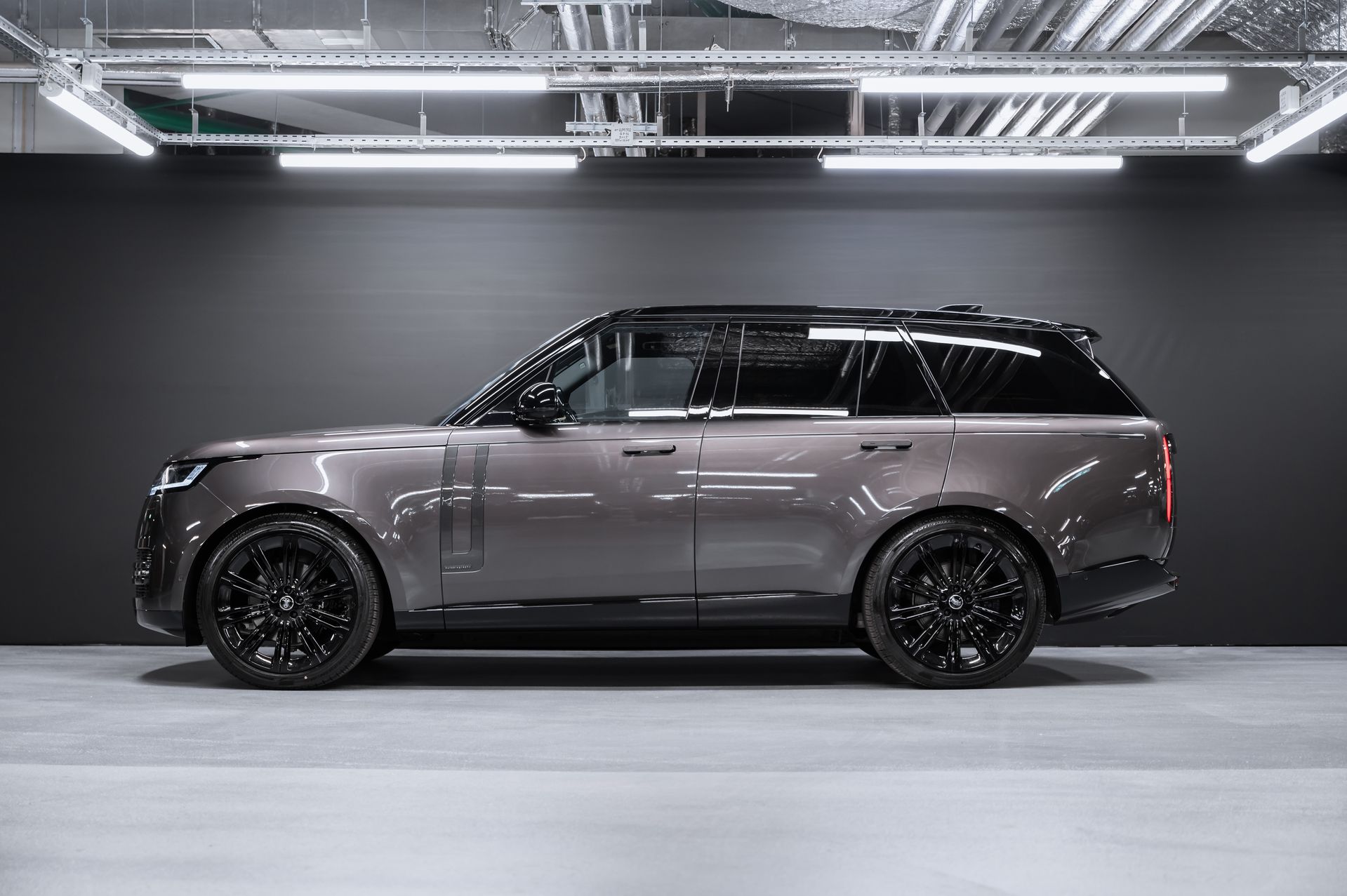 Land Rover Range Rover Autobiography D350 в Crystal Car под заказ