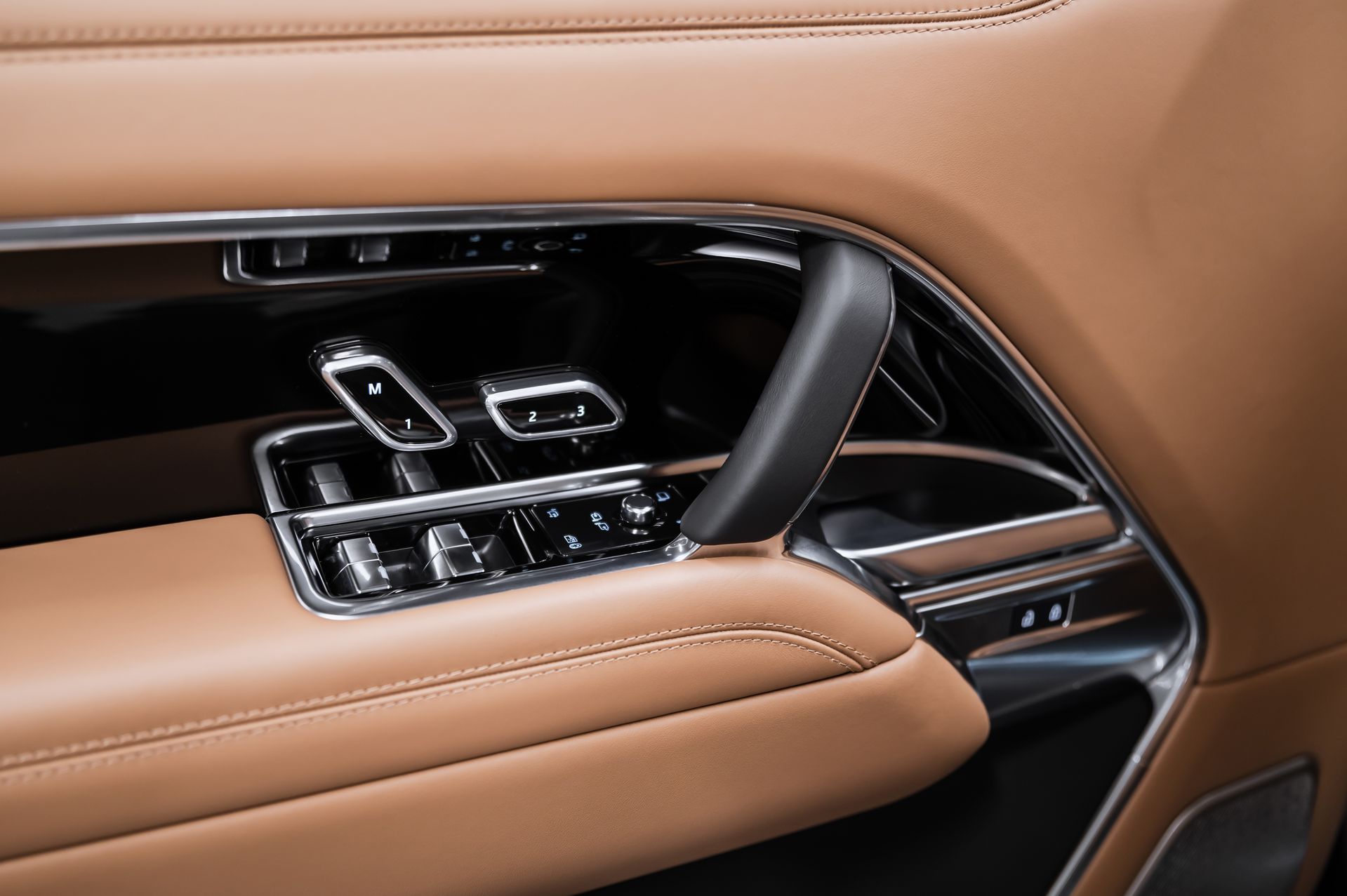 Land Rover Range Rover Autobiography D350 в Crystal Car под заказ