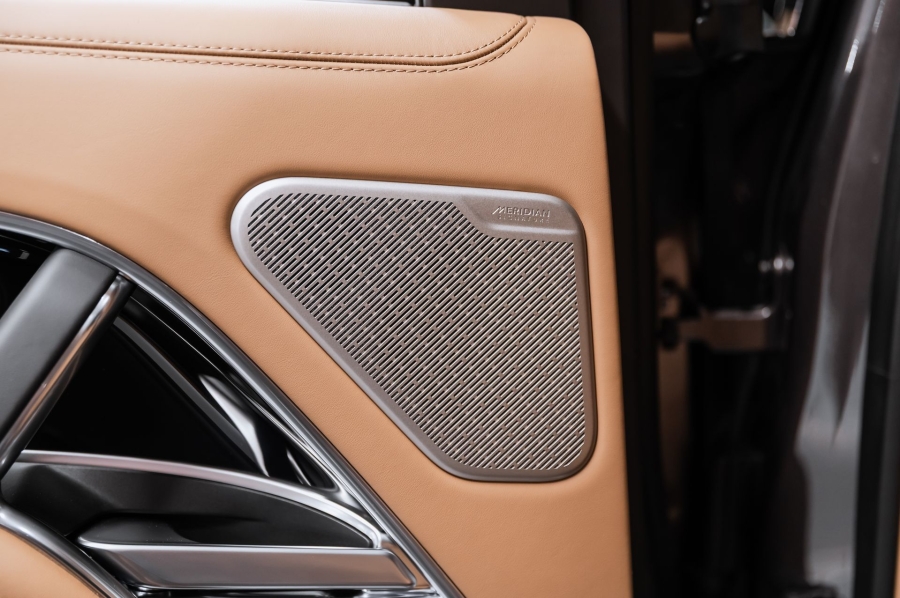 Land Rover Range Rover Autobiography D350 в Crystal Car под заказ