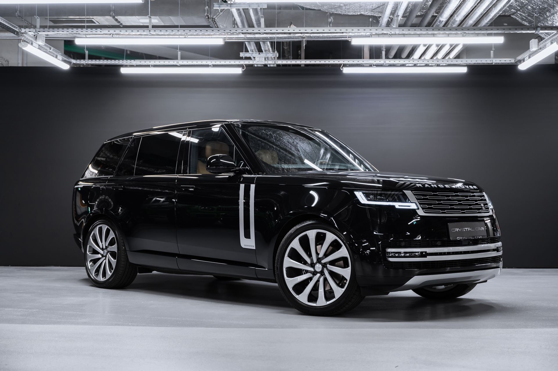 Семиместный Land Rover Range Rover Autobiography D350 Long в Crystal Car под заказ