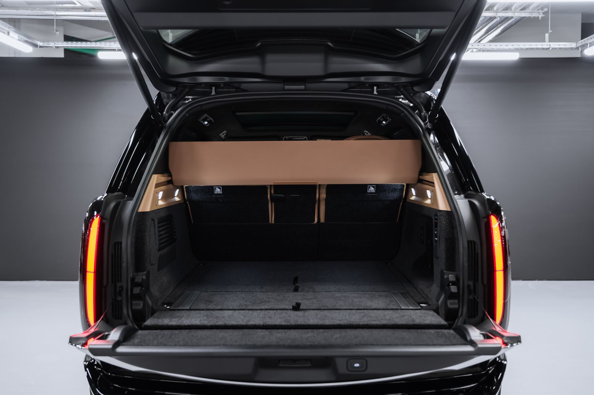 Семиместный Land Rover Range Rover Autobiography D350 Long в Crystal Car под заказ