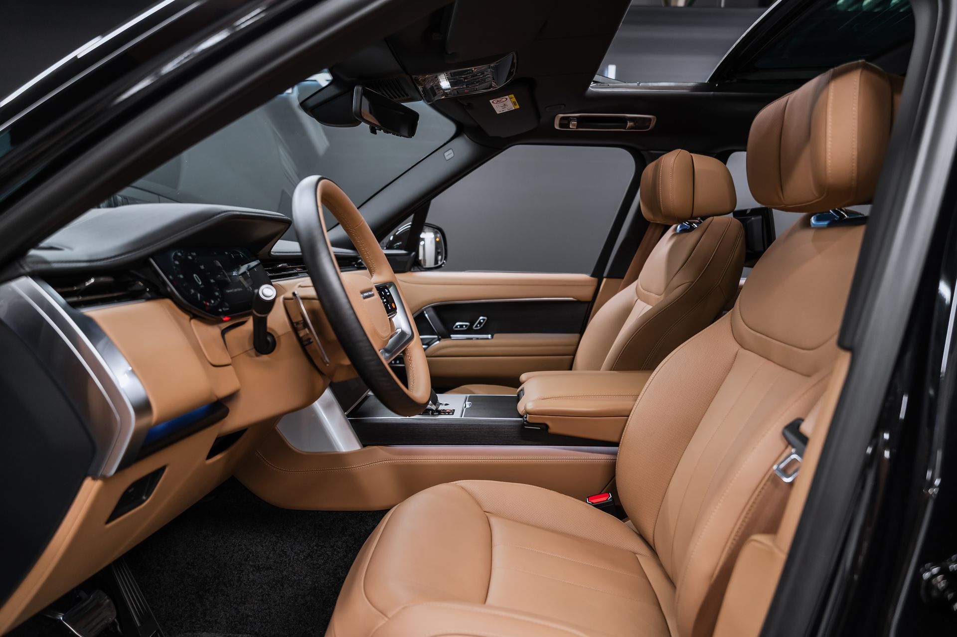 Семиместный Land Rover Range Rover Autobiography D350 Long в Crystal Car под заказ