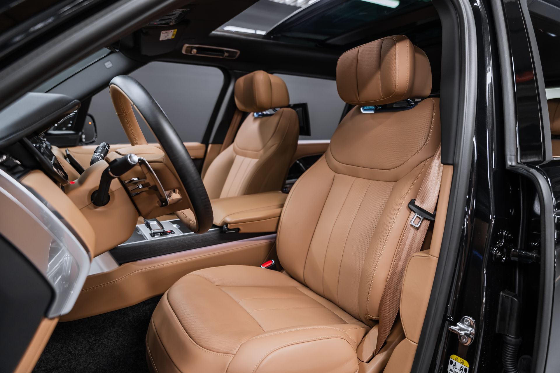 Семиместный Land Rover Range Rover Autobiography D350 Long в Crystal Car под заказ