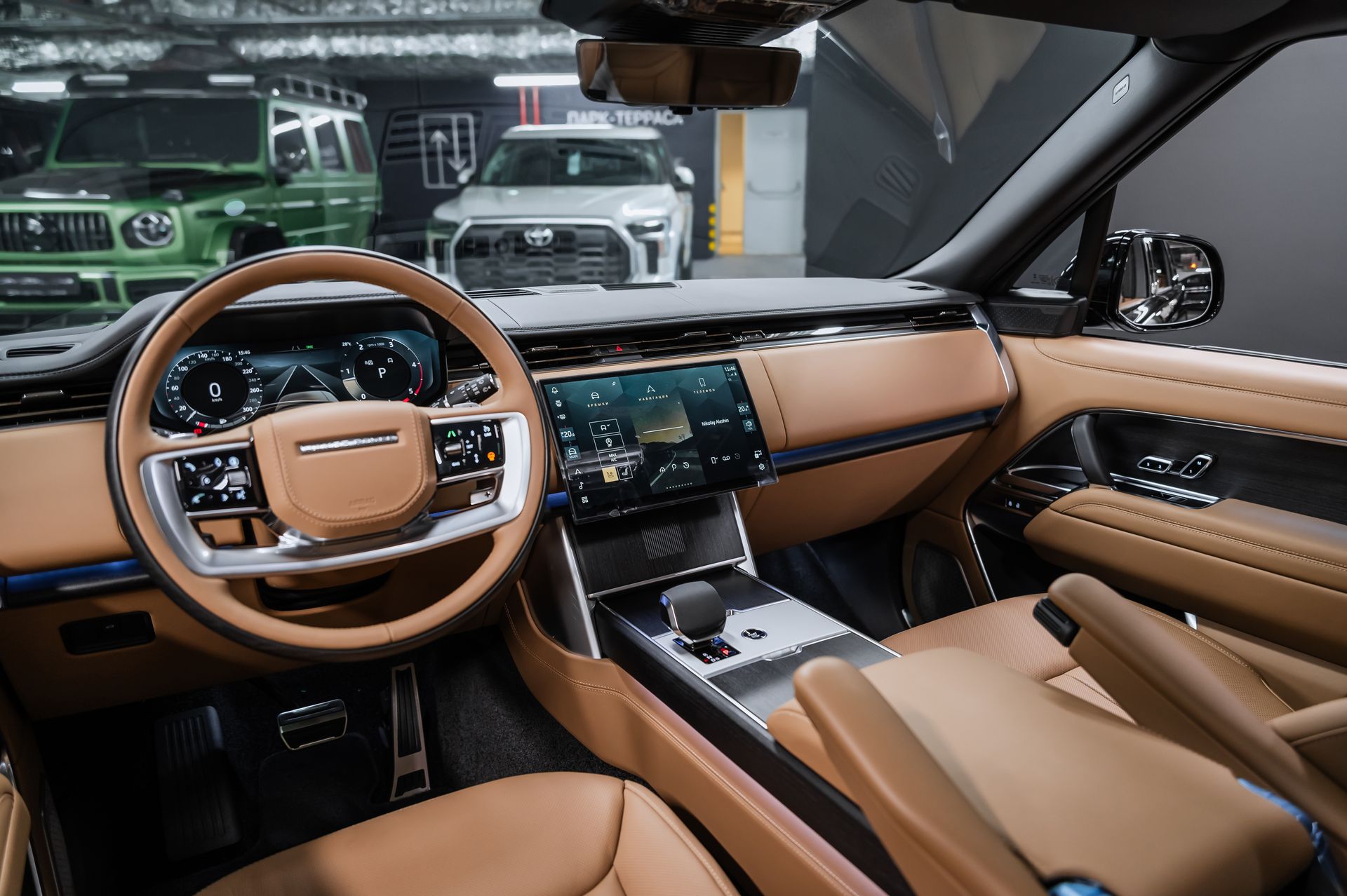 Семиместный Land Rover Range Rover Autobiography D350 Long в Crystal Car под заказ