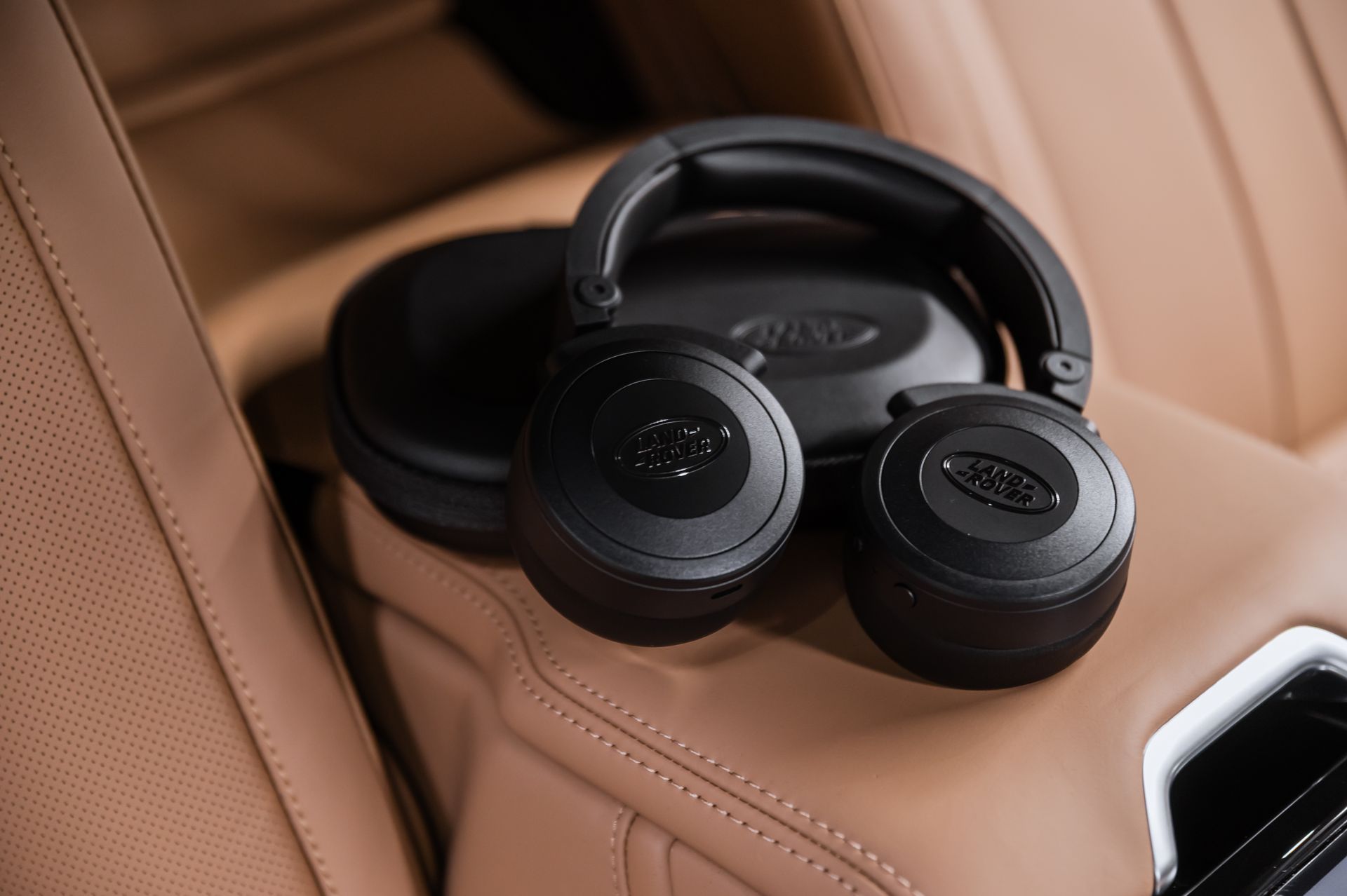 Семиместный Land Rover Range Rover Autobiography D350 Long в Crystal Car под заказ