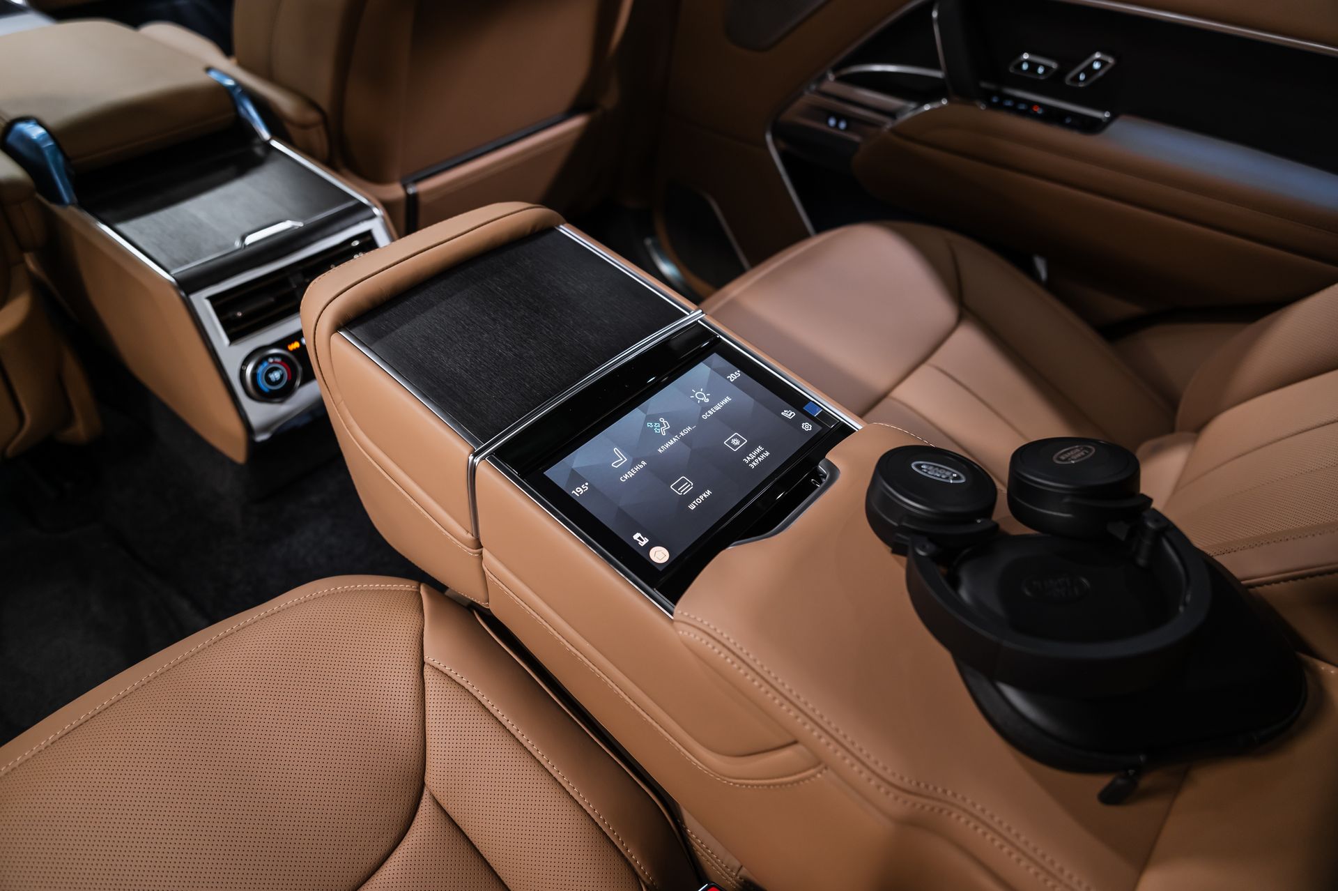 Семиместный Land Rover Range Rover Autobiography D350 Long в Crystal Car под заказ