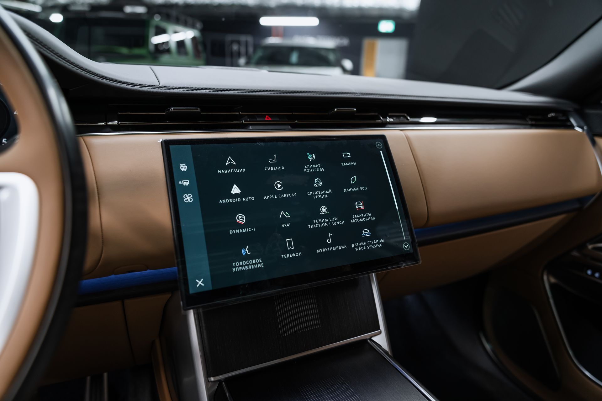 Семиместный Land Rover Range Rover Autobiography D350 Long в Crystal Car под заказ