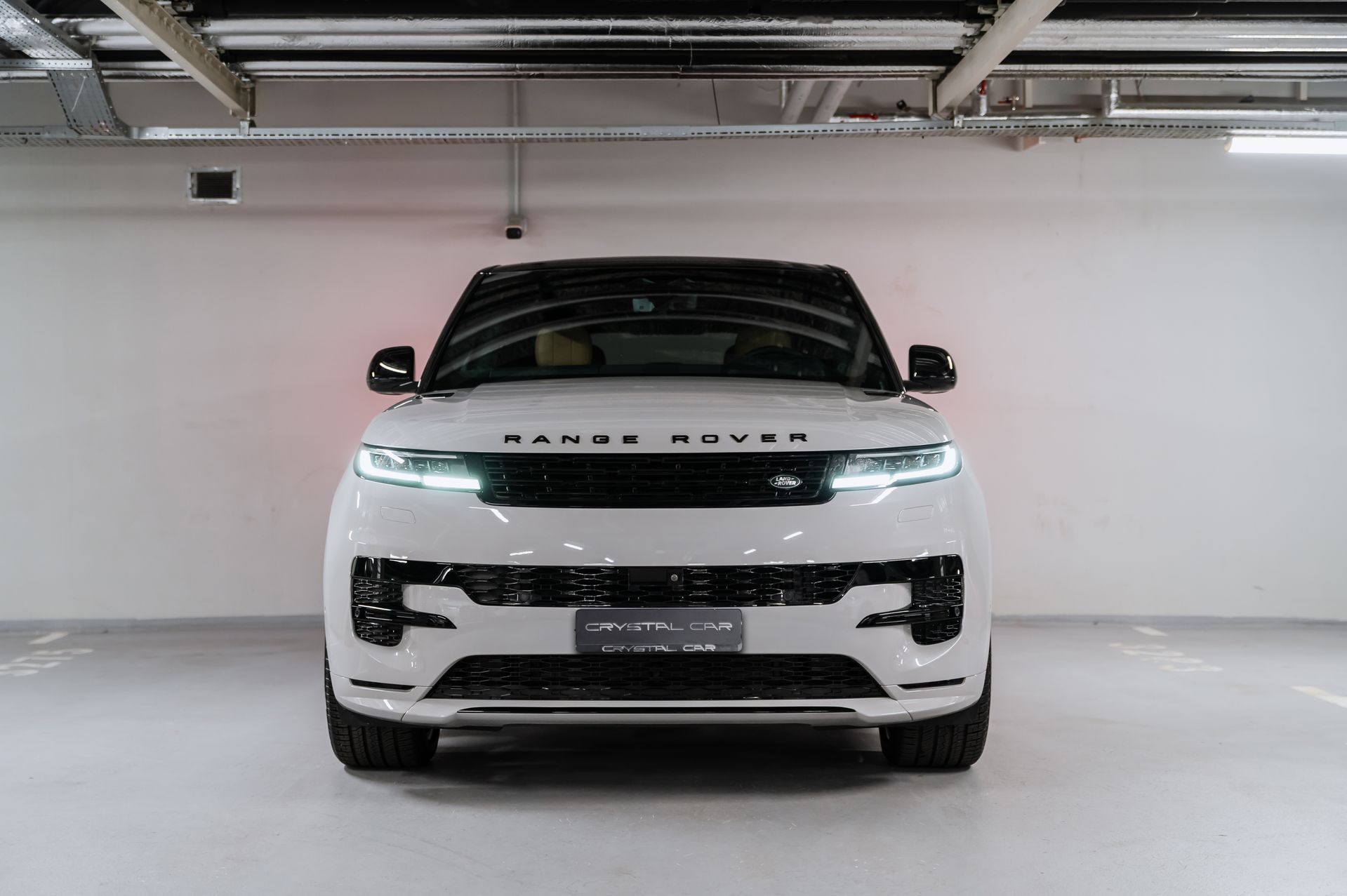 Белый Land Rover Range Rover Sport Autobiography в Crystal Car под заказ