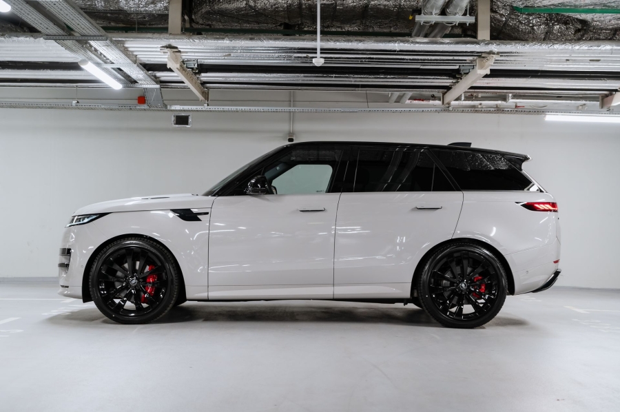 Белый Land Rover Range Rover Sport Autobiography в Crystal Car под заказ