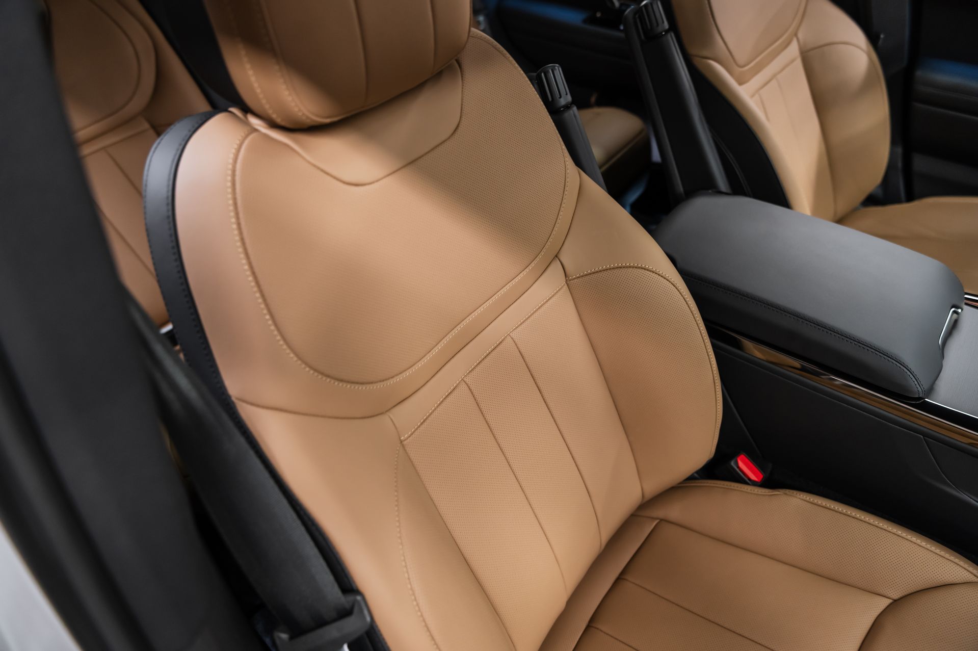 Белый Land Rover Range Rover Sport Autobiography в Crystal Car под заказ