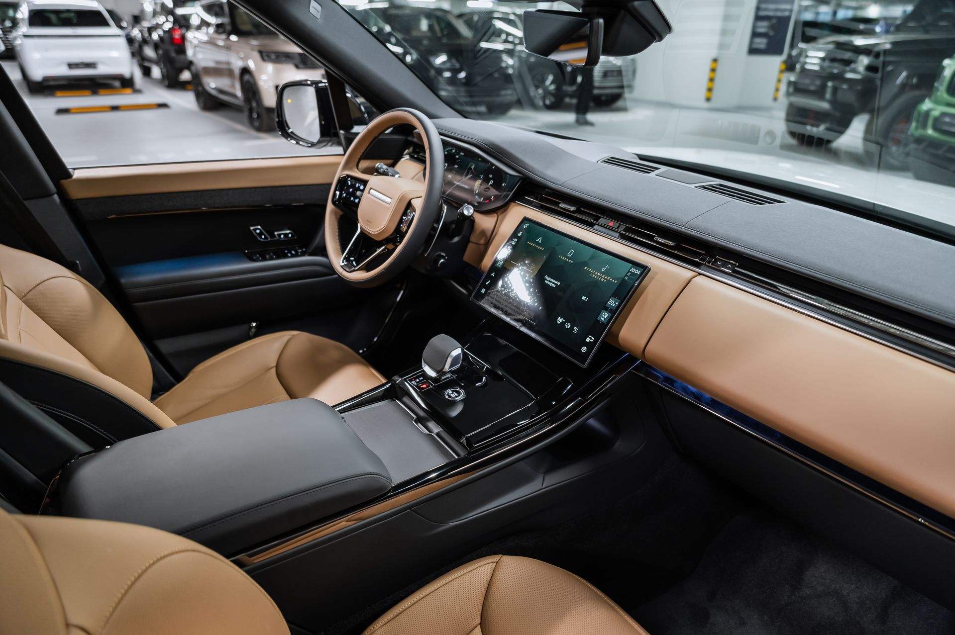 Белый Land Rover Range Rover Sport Autobiography в Crystal Car под заказ