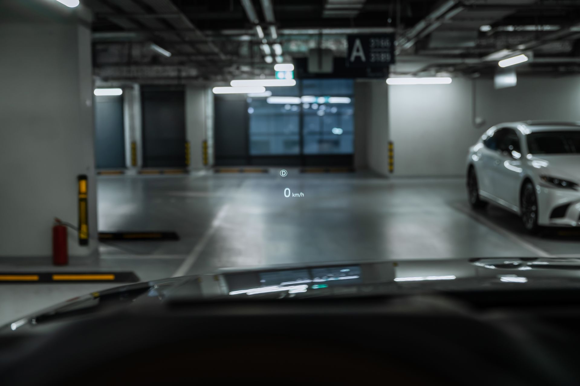 Белый Land Rover Range Rover Sport Autobiography в Crystal Car под заказ