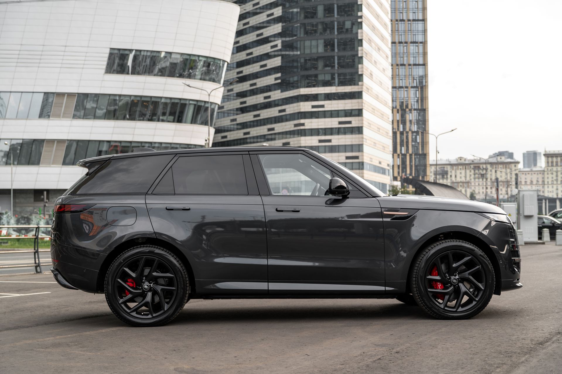 СерыйLand Rover Range Rover Sport Autobiography в Crystal Car под заказ