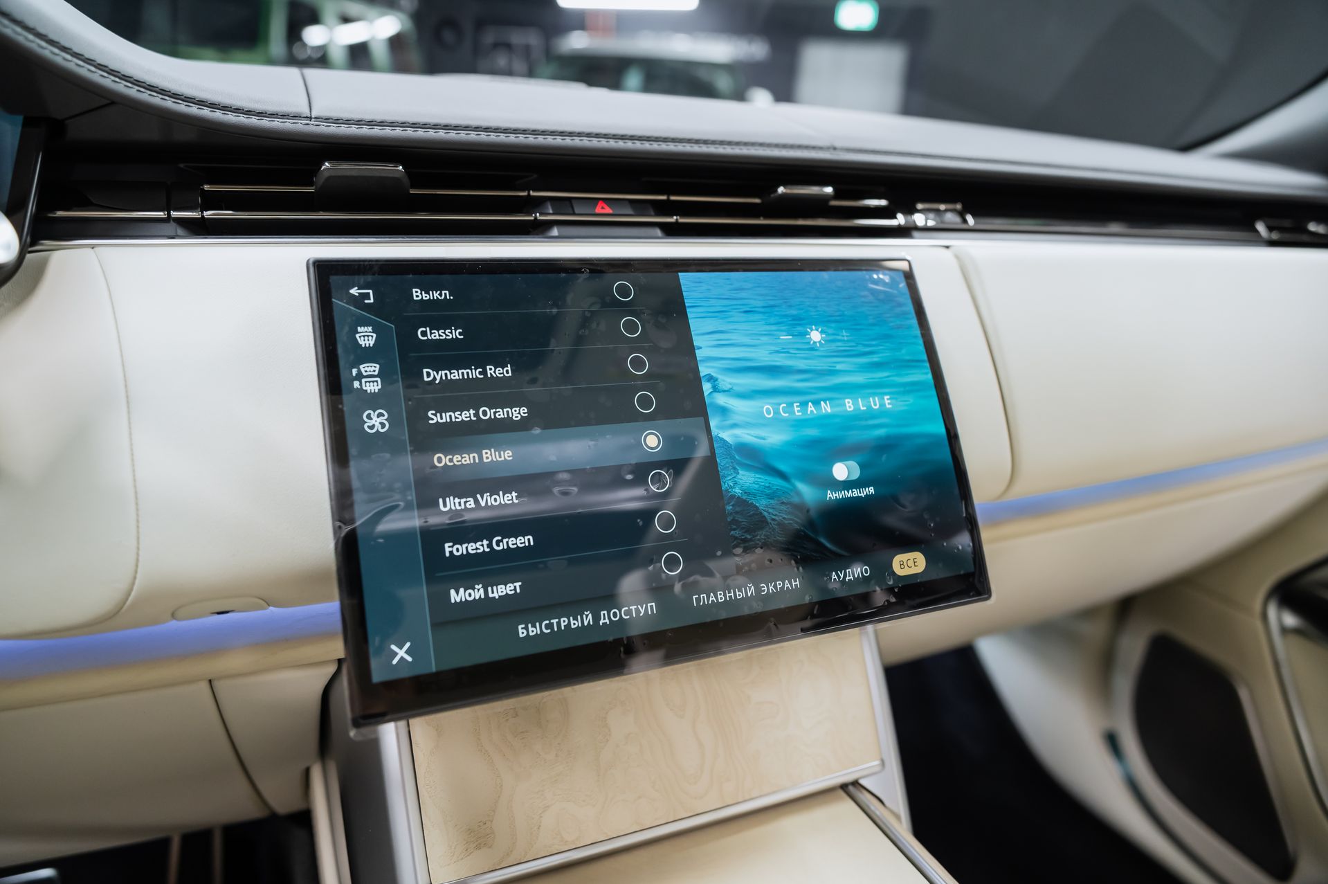 Серый Land Rover Range Rover SV в Crystal Car под заказ