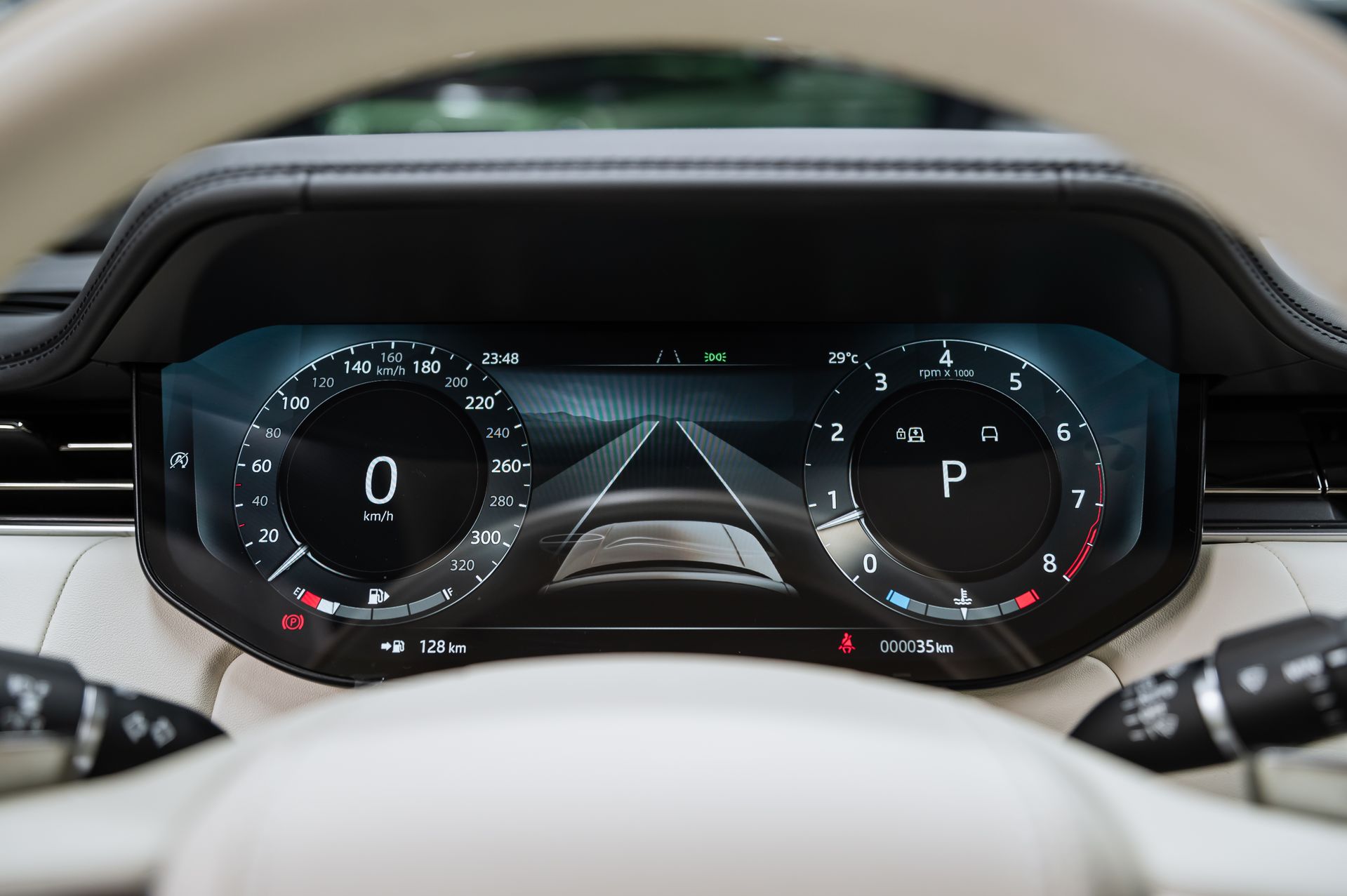 Серый Land Rover Range Rover SV в Crystal Car под заказ