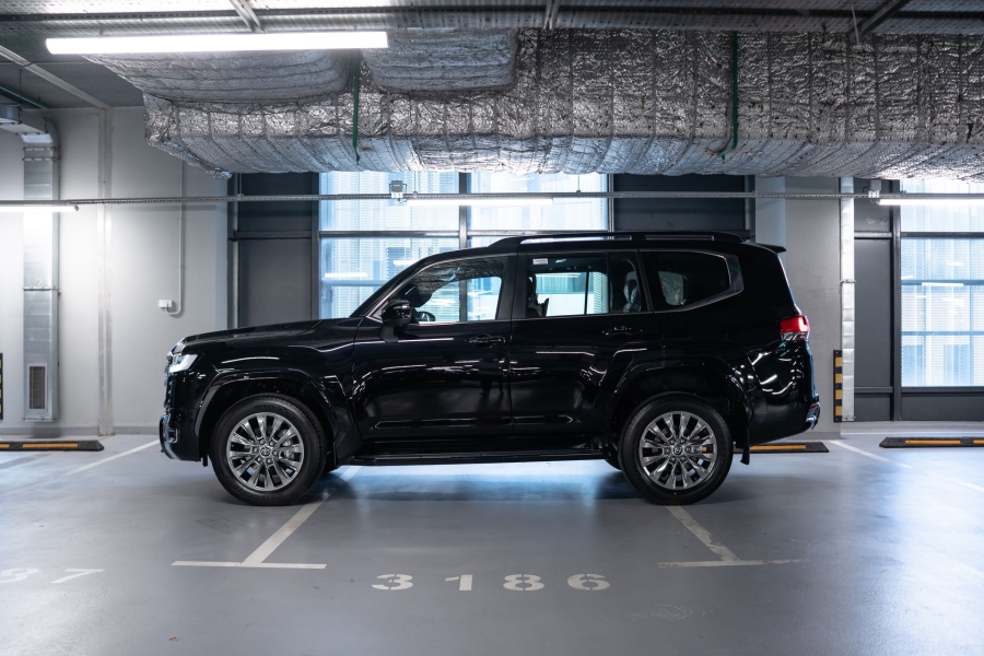 Toyota Land Cruiser VX+ (5 мест)