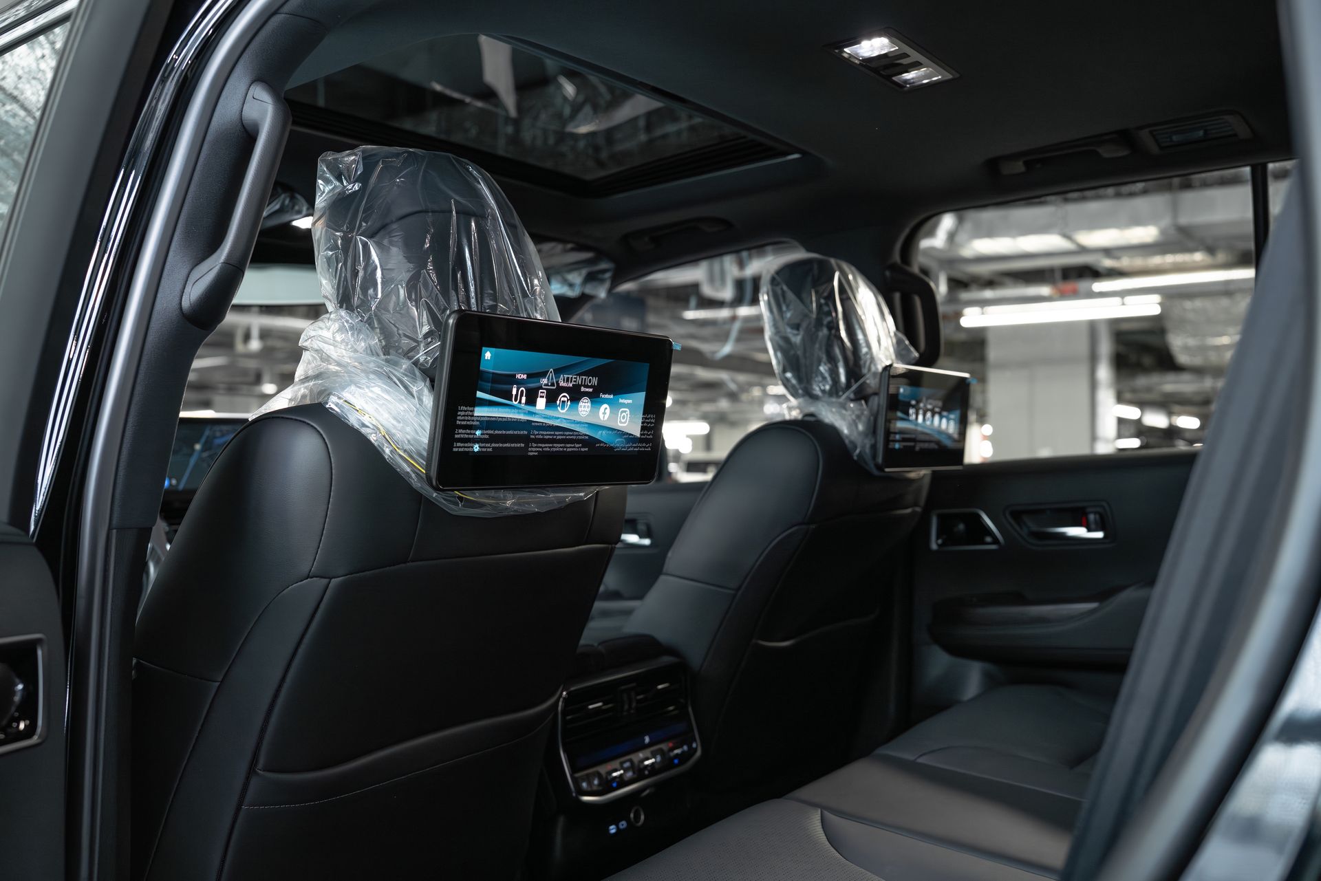 Toyota Land Cruiser VX+ (5 мест)