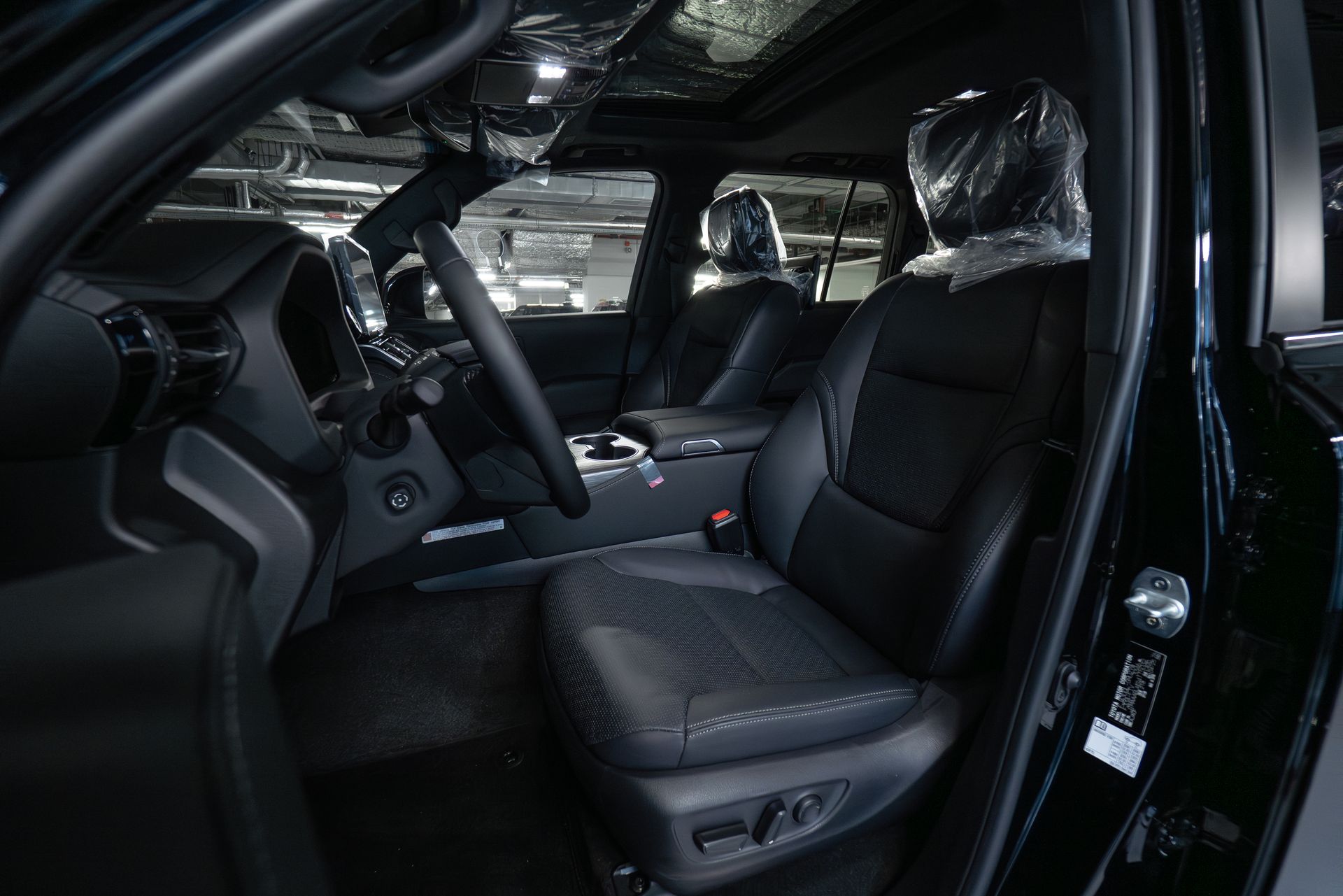 Toyota Land Cruiser VX+ (5 мест)