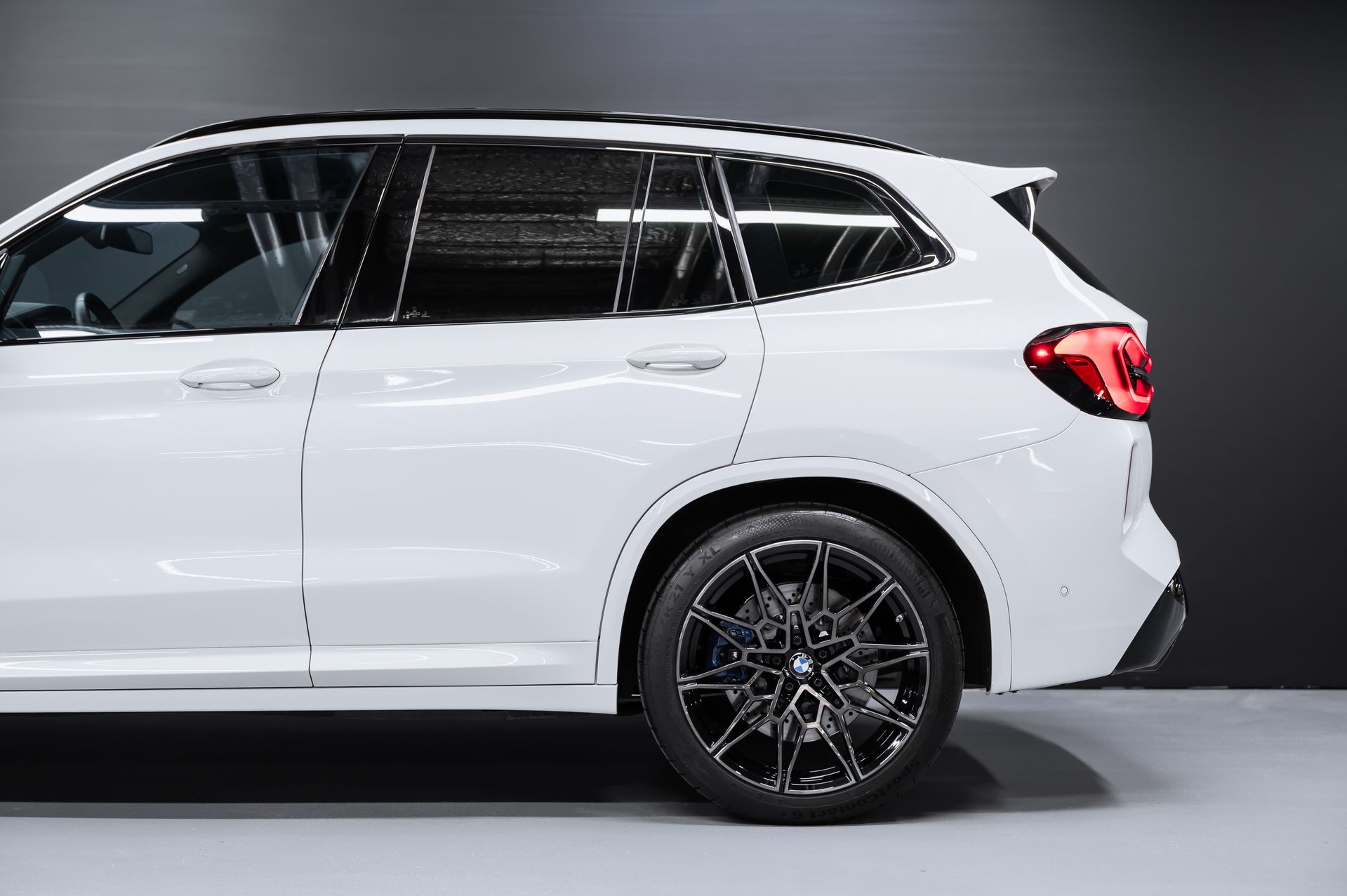 BMW X3 M бензин белый в Crystal Car под заказ