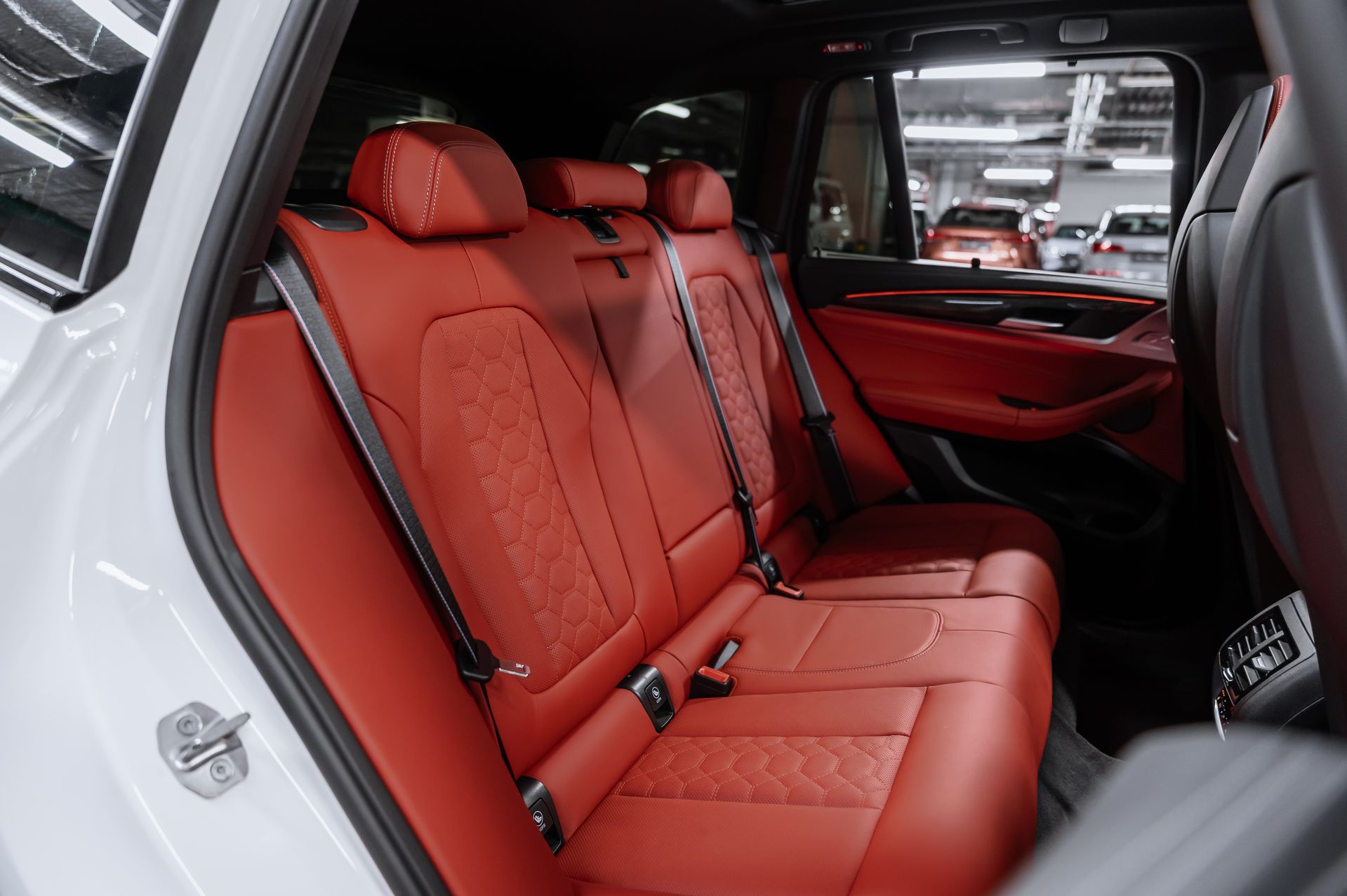 BMW X3 M бензин белый в Crystal Car под заказ