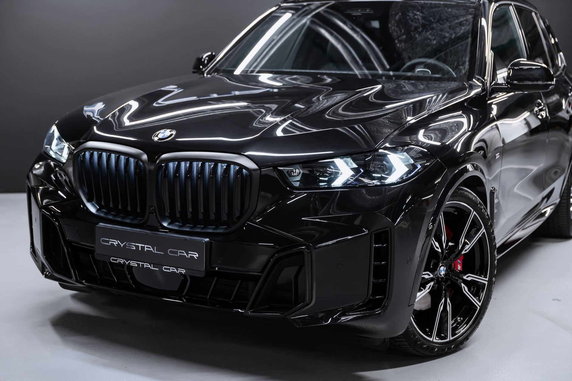 BMW X5 xDrive40d M Sport Pro черный в Crystal Car под заказ