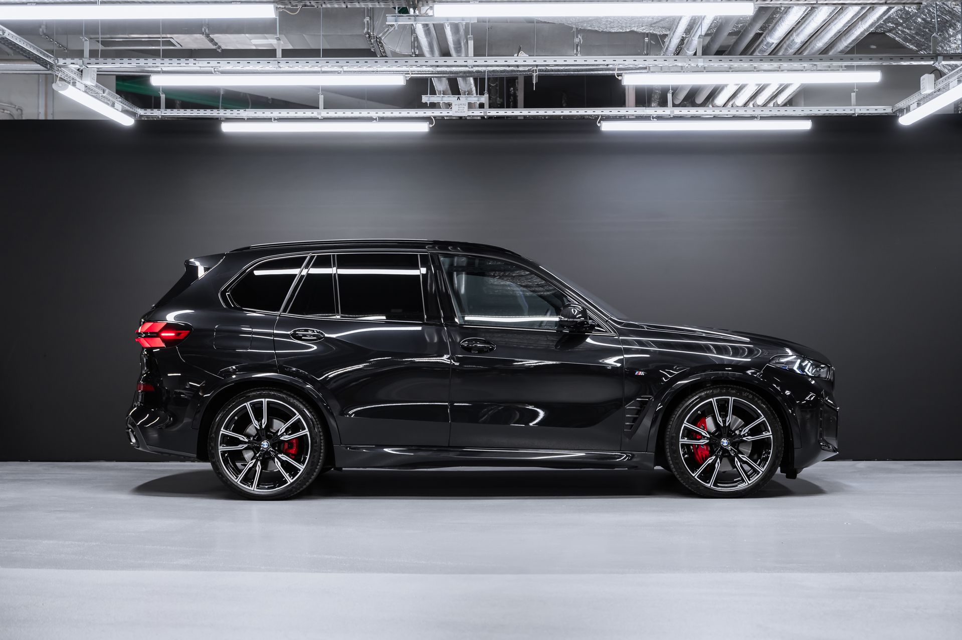 BMW X5 xDrive40d M Sport Pro черный в Crystal Car под заказ