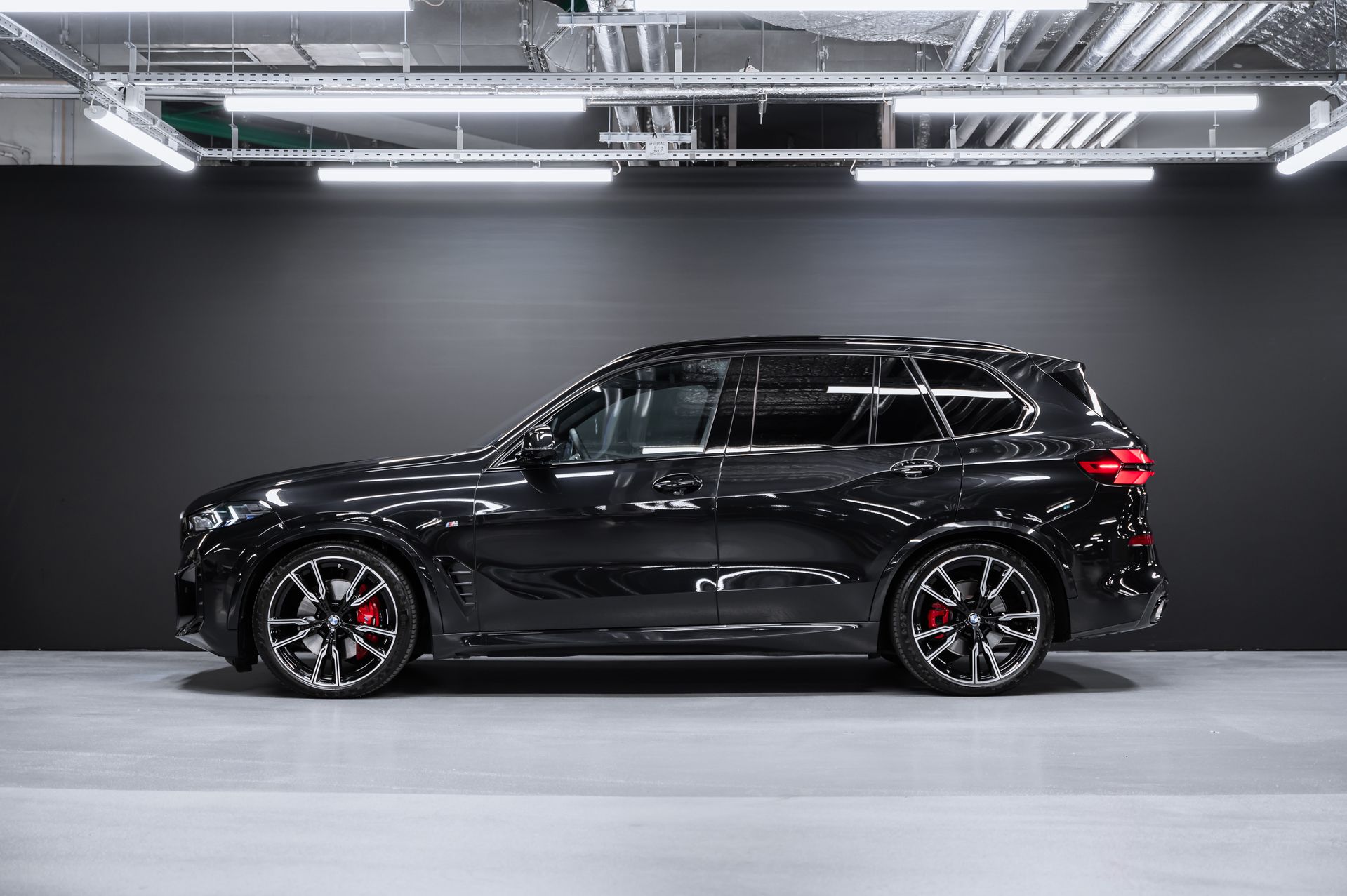 BMW X5 xDrive40d M Sport Pro черный в Crystal Car под заказ