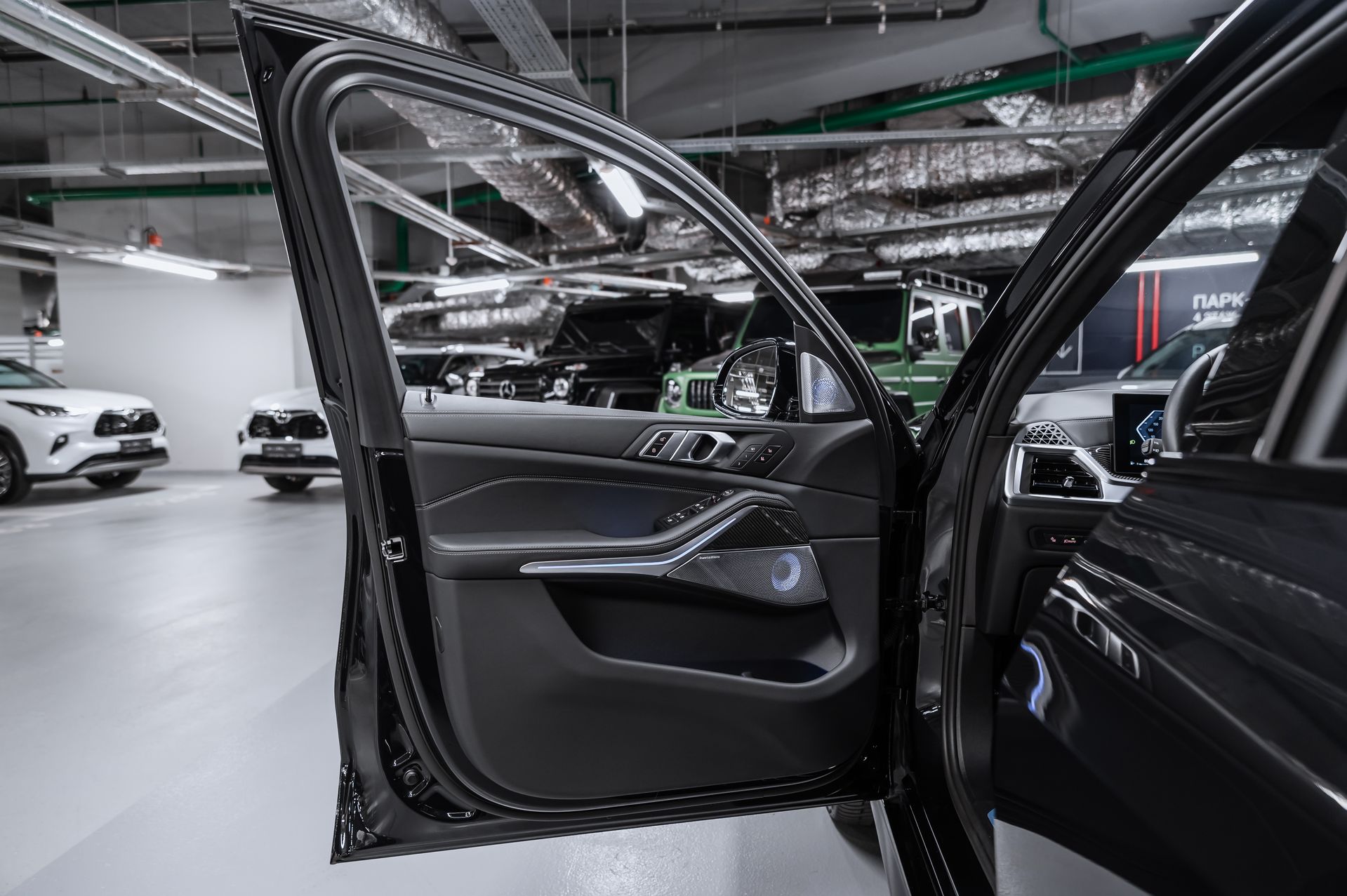 BMW X5 xDrive40d M Sport Pro черный в Crystal Car под заказ