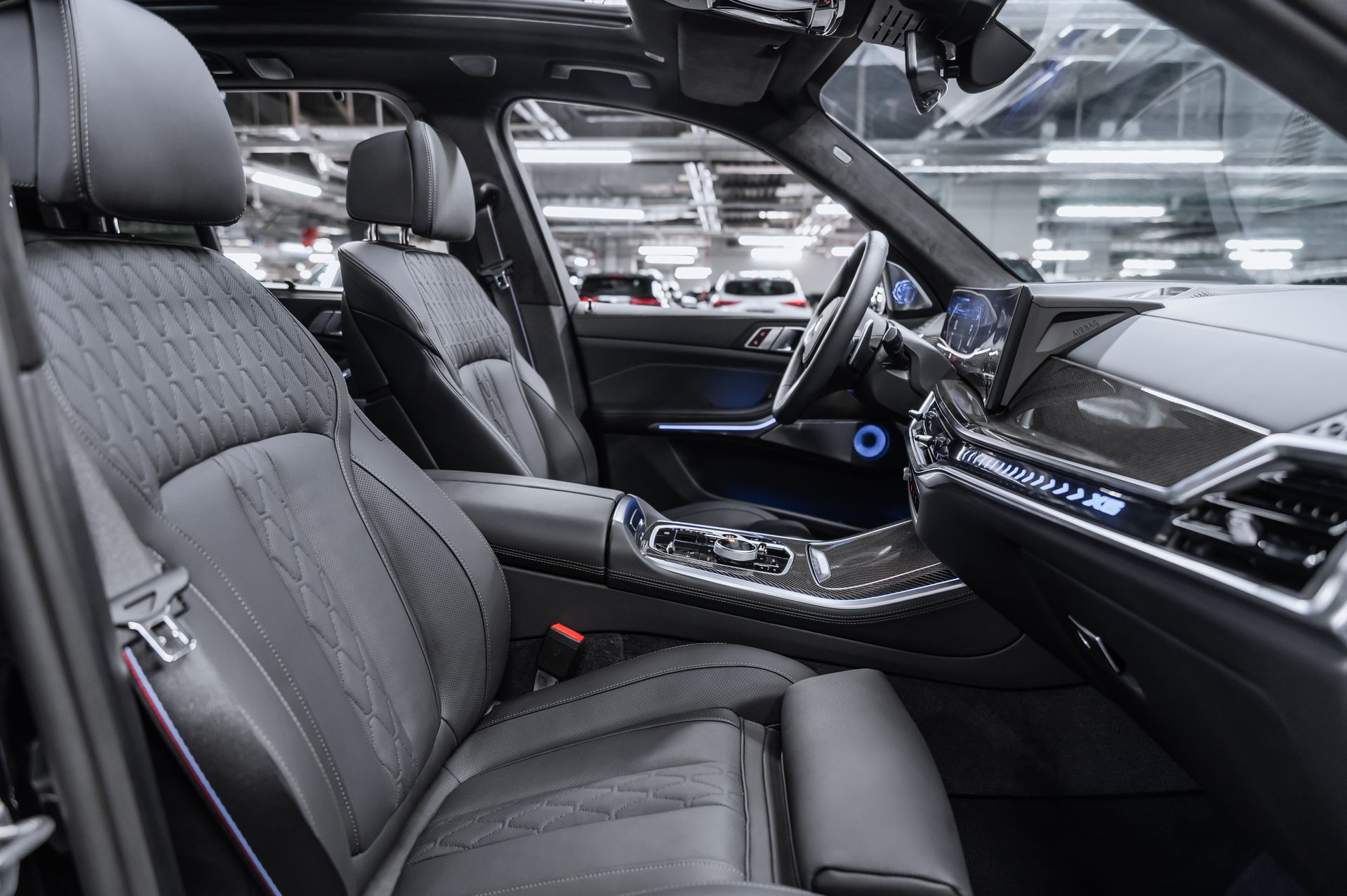 BMW X5 xDrive40d M Sport Pro черный в Crystal Car под заказ