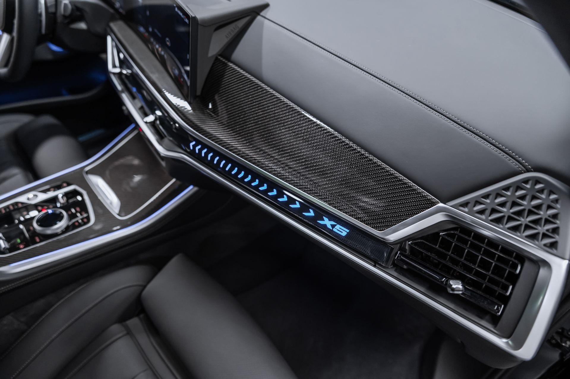 BMW X5 xDrive40d M Sport Pro черный в Crystal Car под заказ