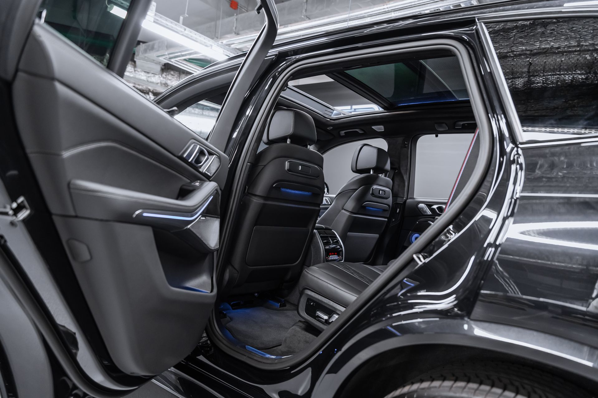 BMW X5 xDrive40d M Sport Pro черный в Crystal Car под заказ