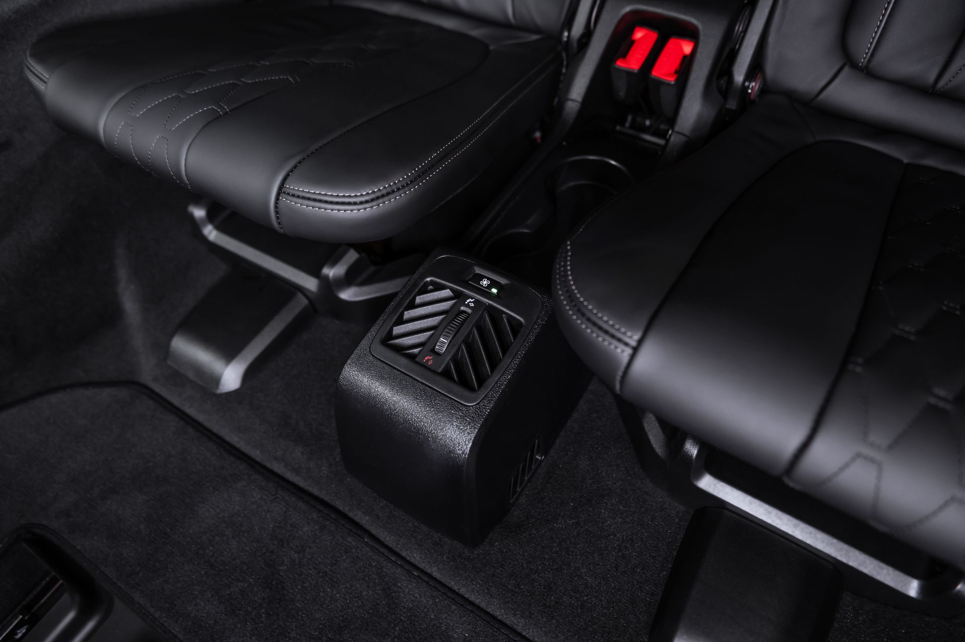 BMW X5 xDrive40d M Sport Pro черный в Crystal Car под заказ