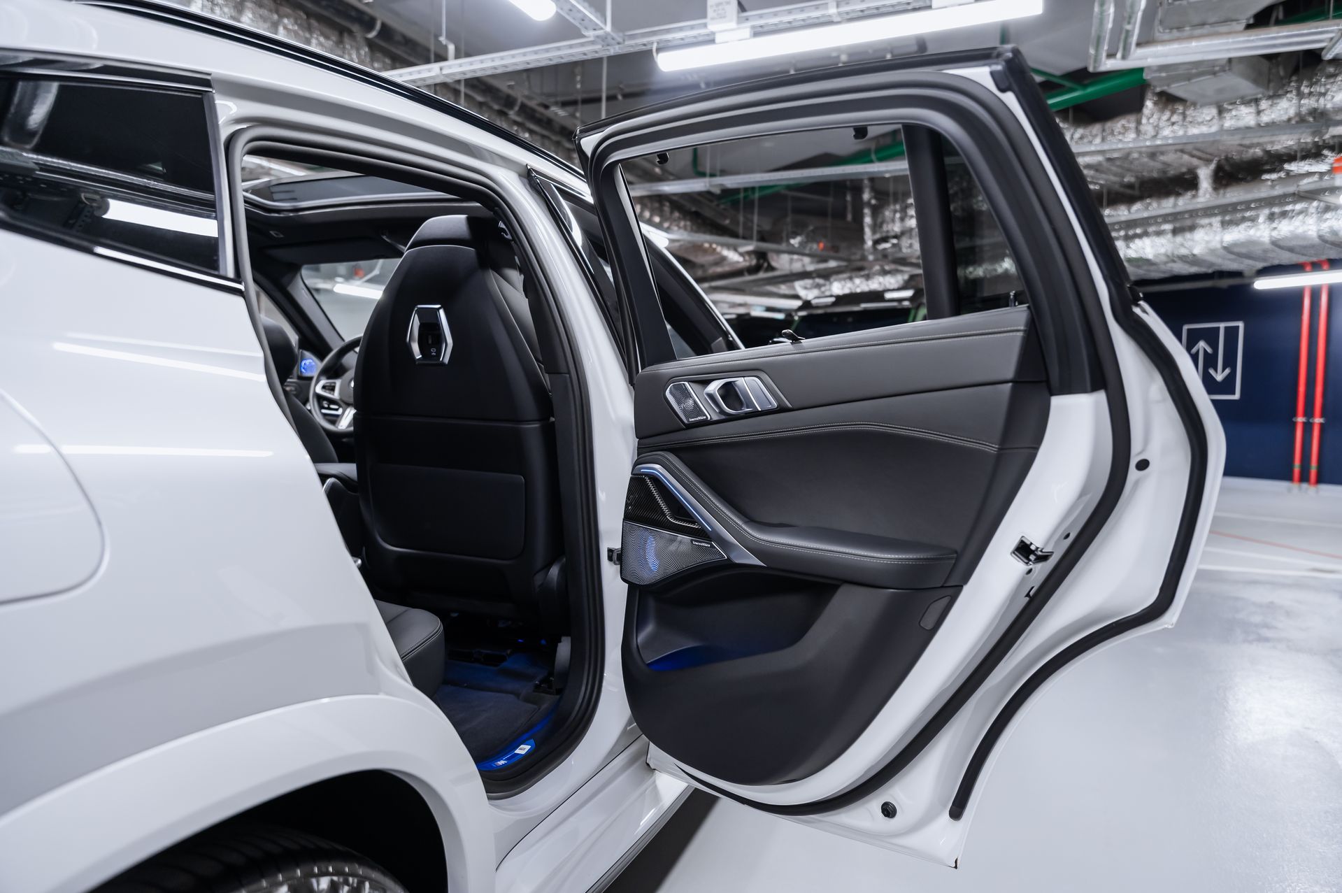 BMW X6 xDrive40d M Sport в Crystal Car под заказ